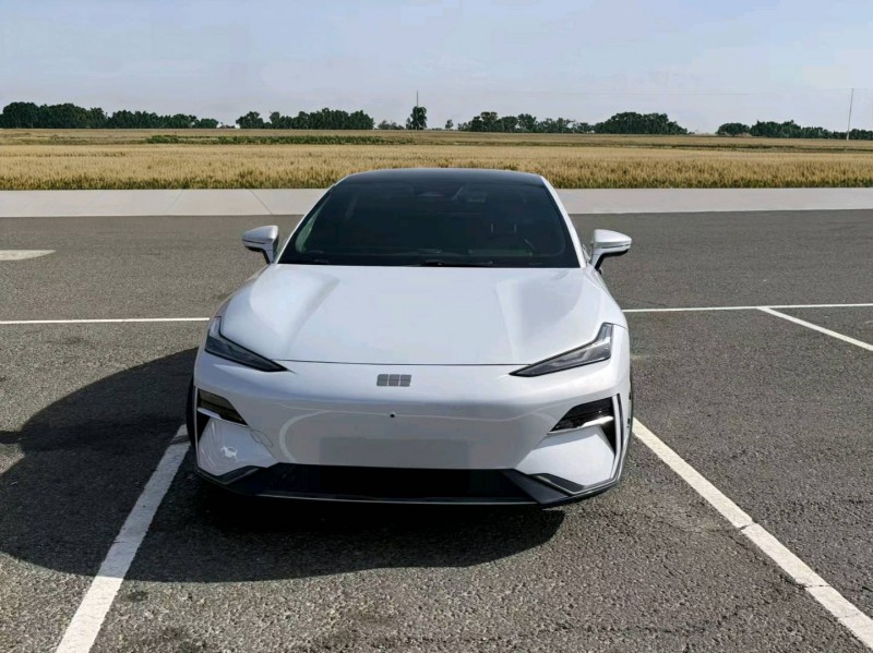 乌鲁木齐24年吉利银河1