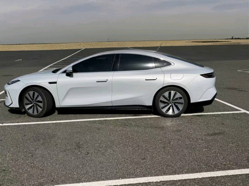 乌鲁木齐24年吉利银河2