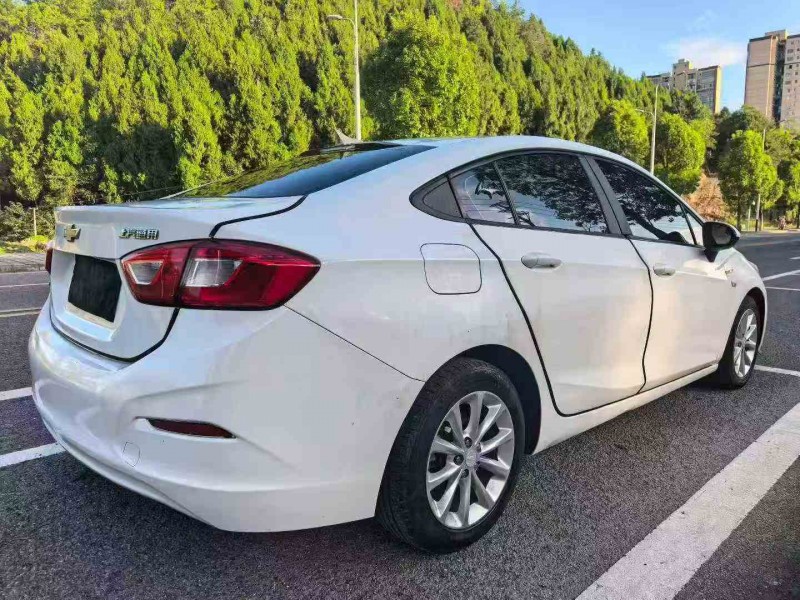 安顺18年雪佛兰科鲁兹8