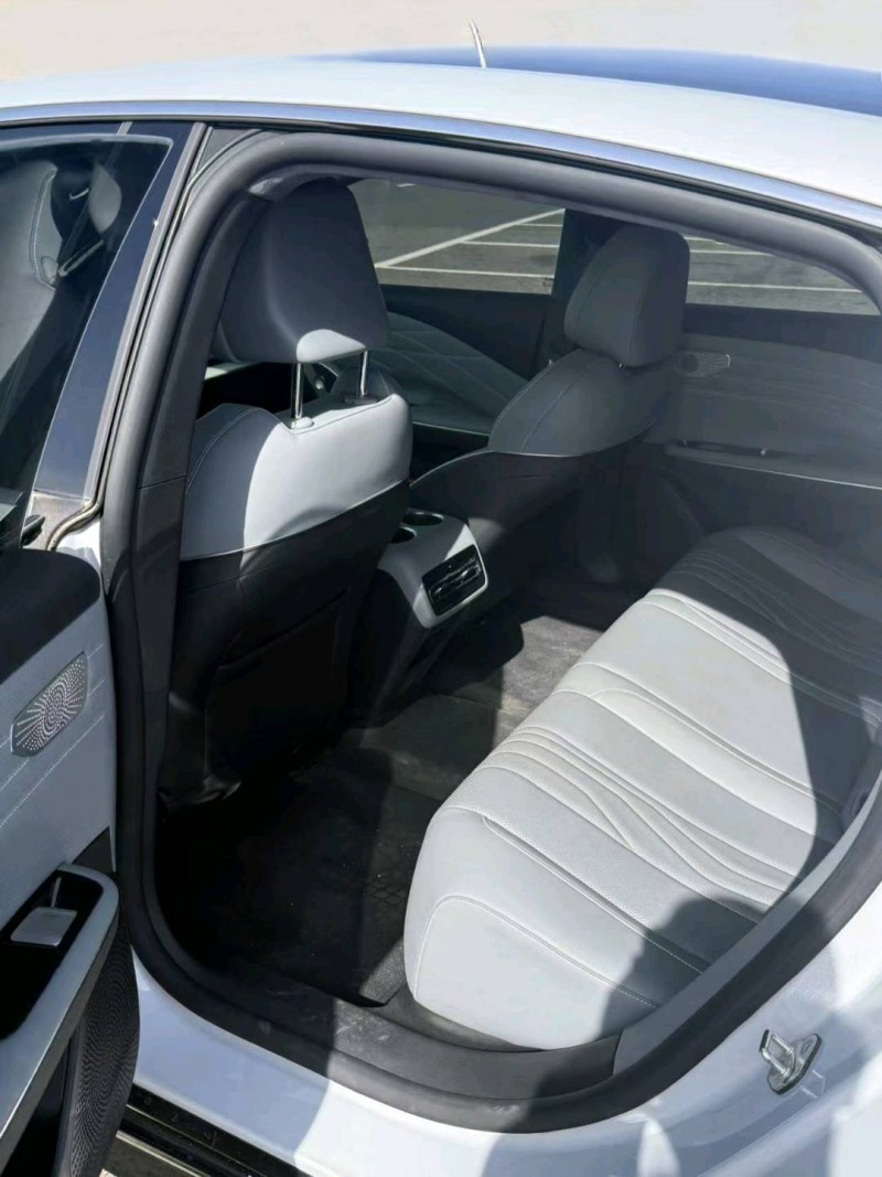 乌鲁木齐24年吉利银河4