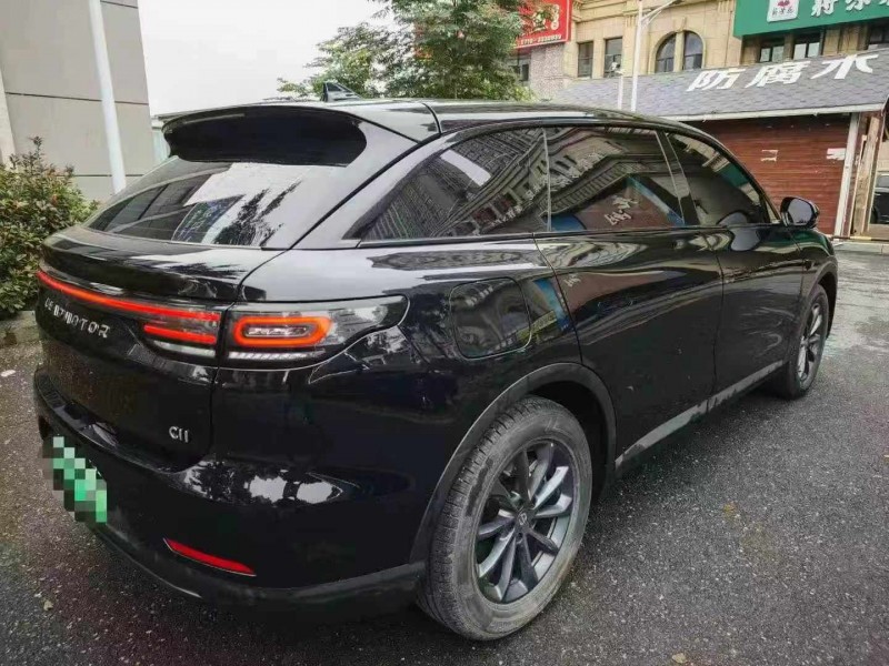 襄阳24年零跑汽车C117