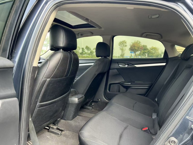 盐城18年本田思域5