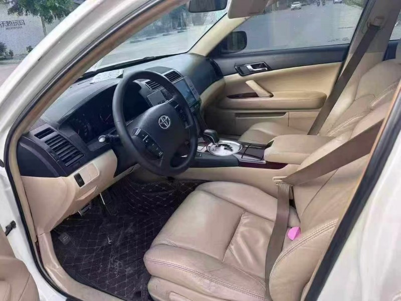 汕头10年丰田锐志4