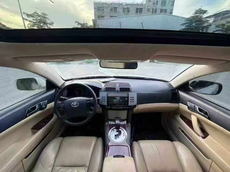 汕头10年丰田锐志6