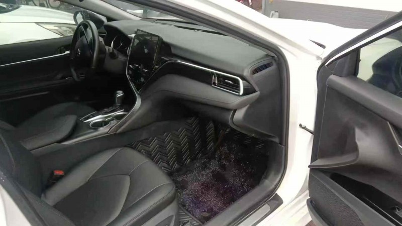 秦皇岛22年丰田凯美瑞3