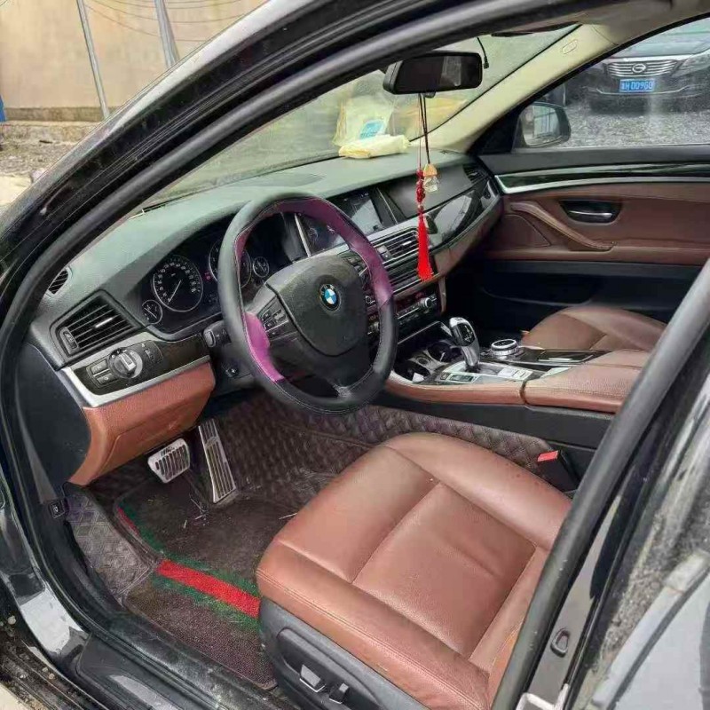 泰安15年宝马5系4