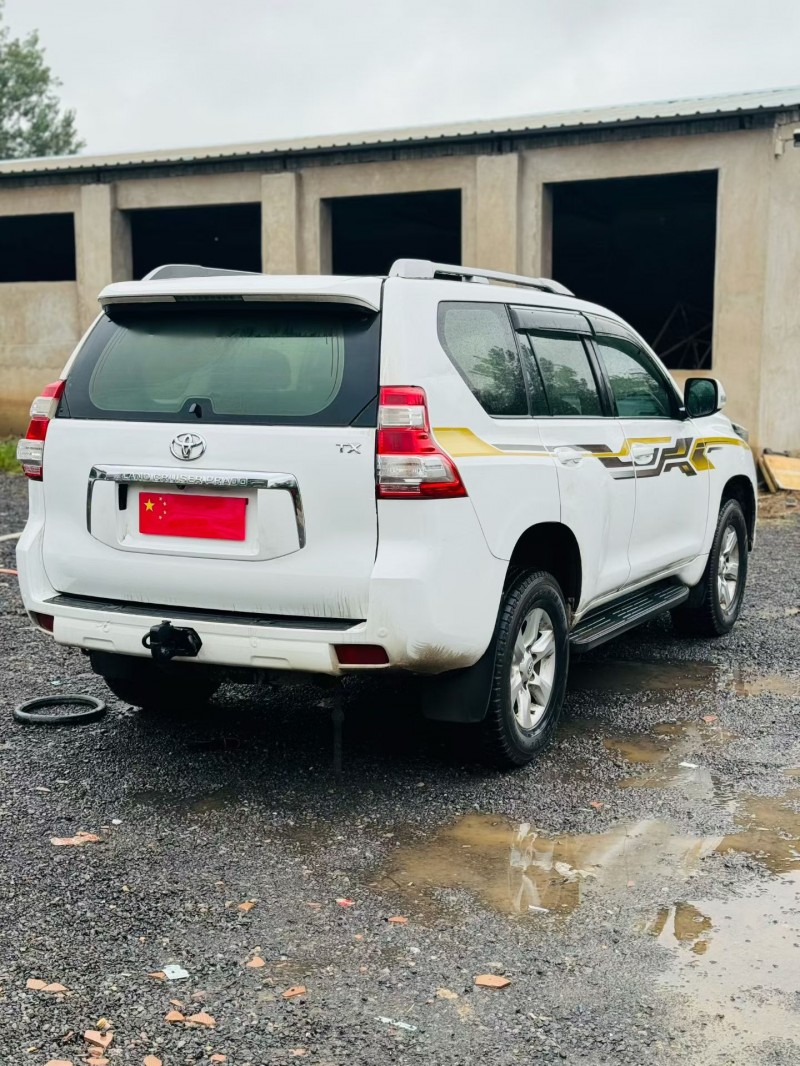鹤壁12年丰田普拉多4