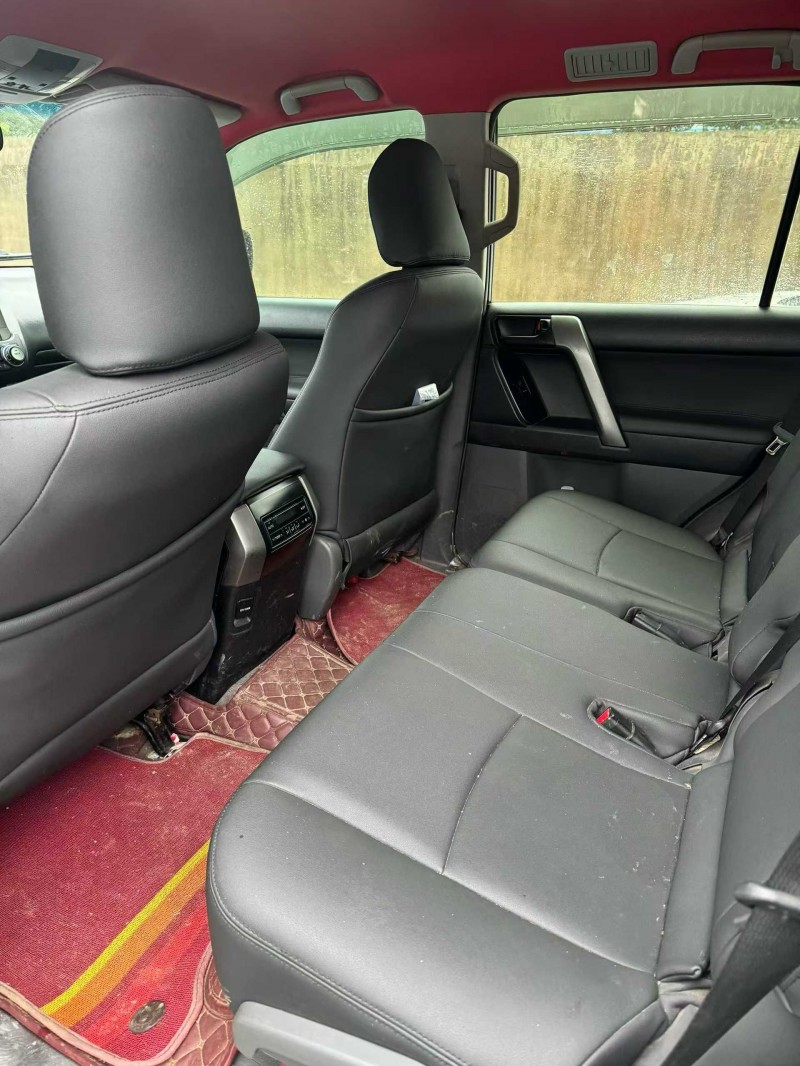 鹤壁12年丰田普拉多9