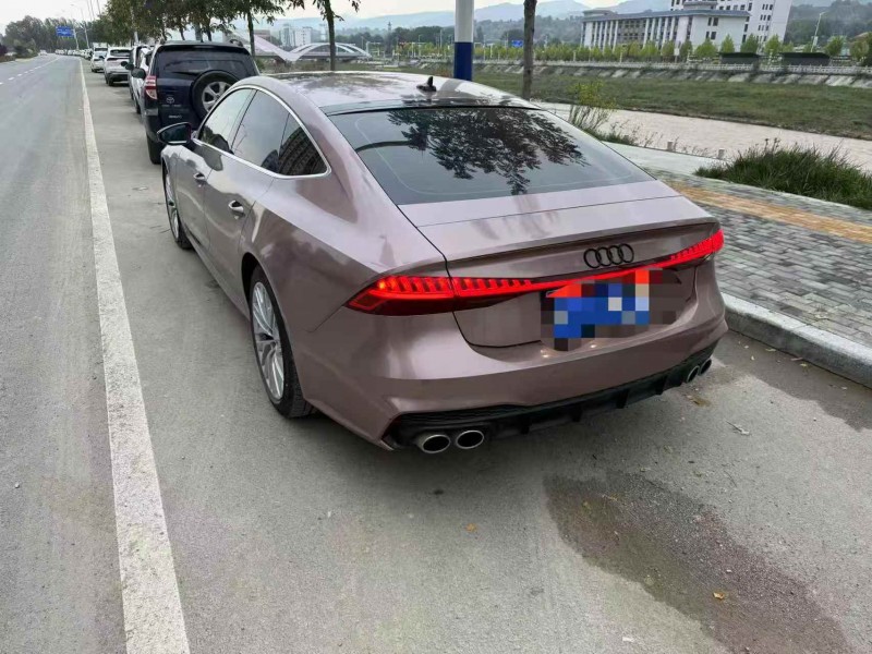 天水20年奥迪A7L8