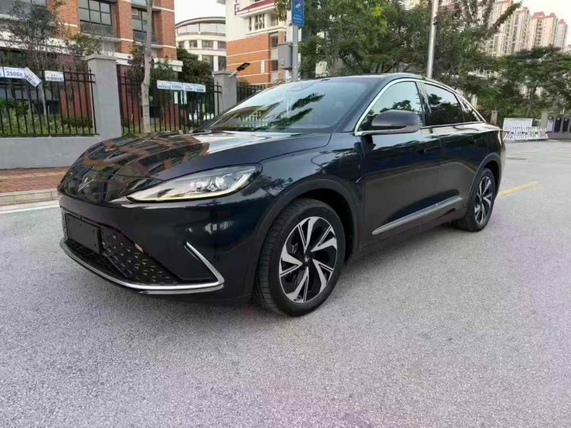 新余23年极狐汽车阿尔法2