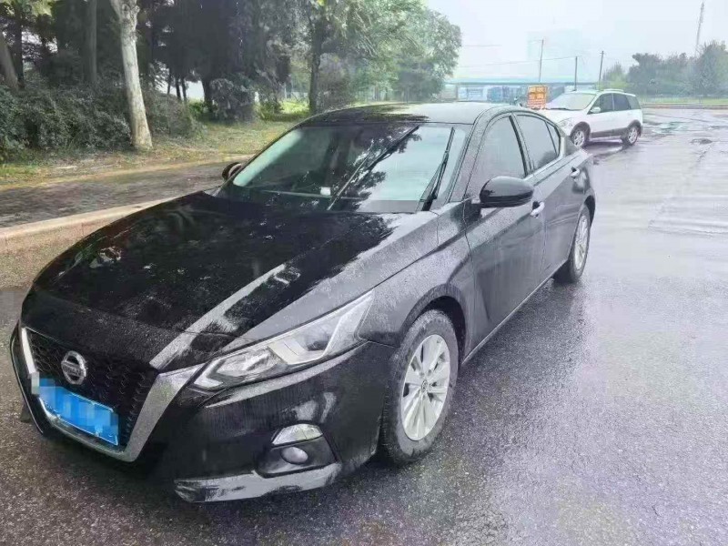 东营21年日产天籁2