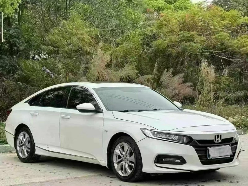 汕头18年本田雅阁2