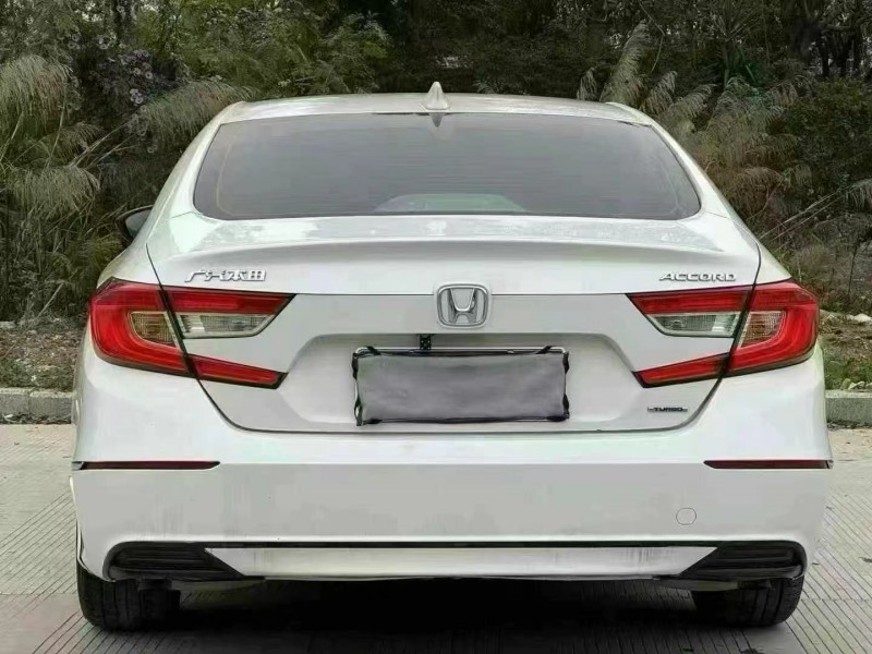 汕头18年本田雅阁9