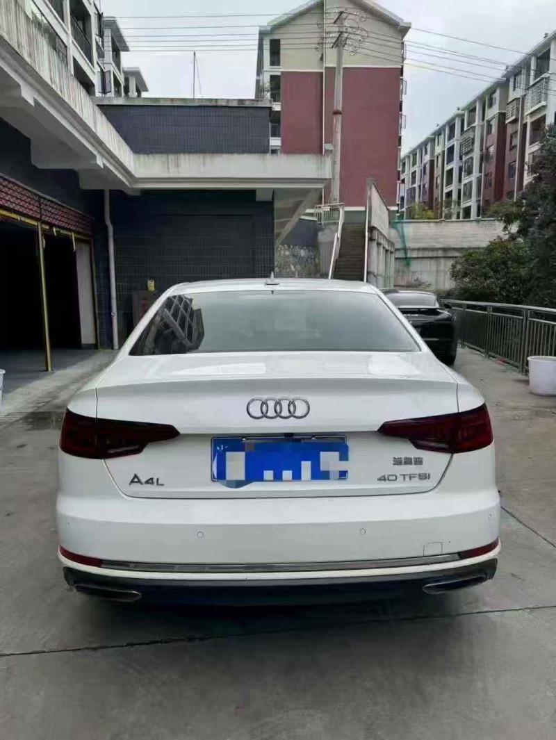 湘潭19年奥迪A4L9