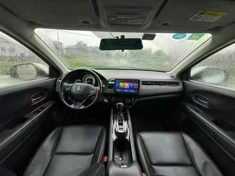 汕头17年本田缤智5