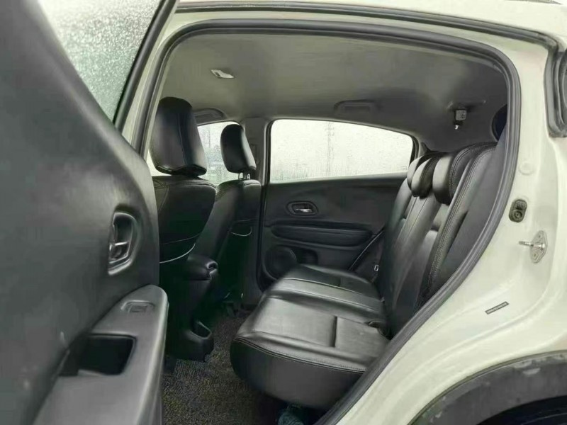 汕头17年本田缤智6