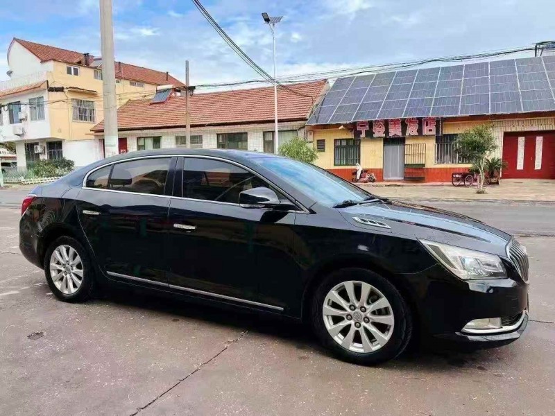 东营15年别克君越2