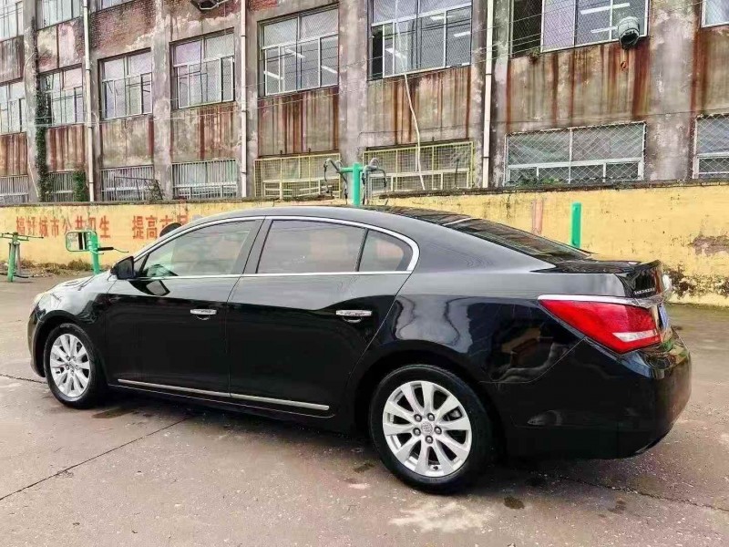 东营15年别克君越7