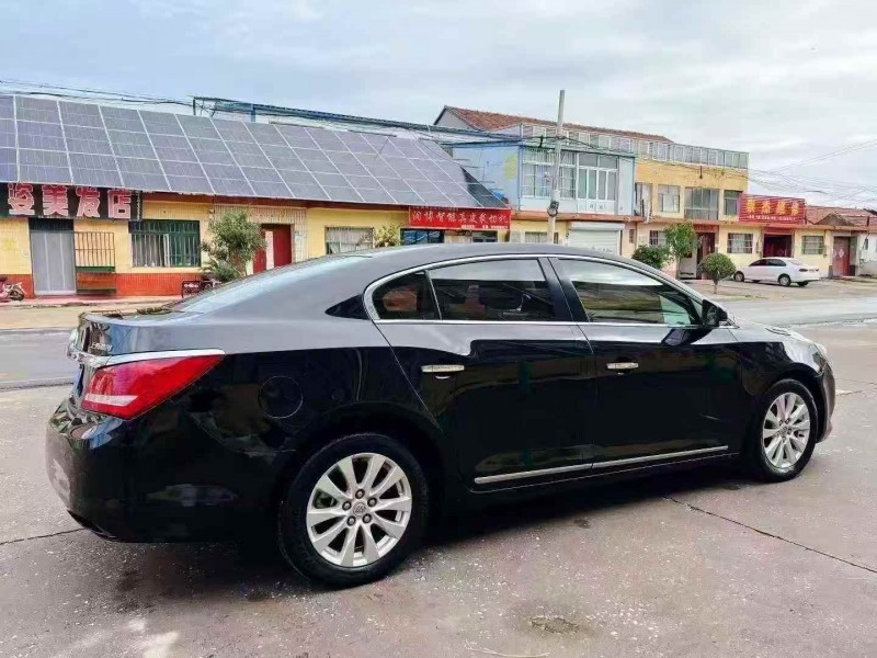 东营15年别克君越8