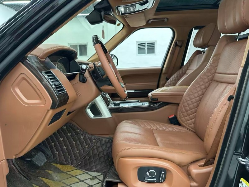 唐山17年路虎揽胜行政4