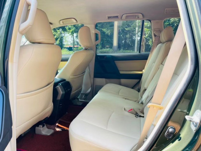 东莞14年丰田普拉多5