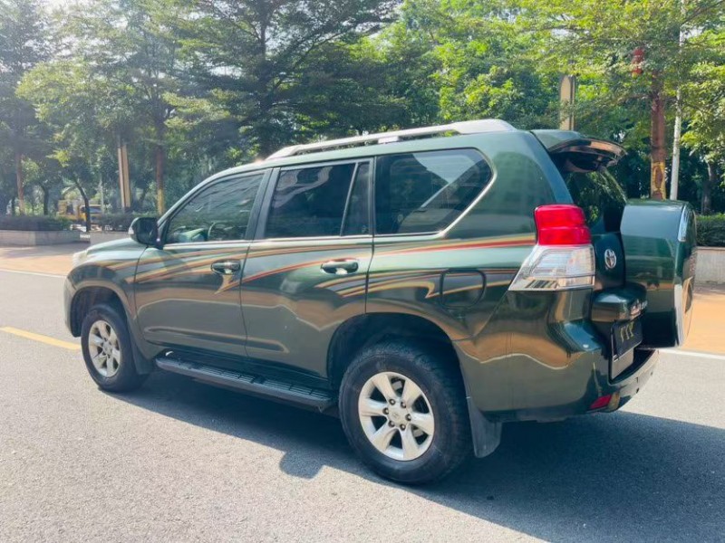 东莞14年丰田普拉多7