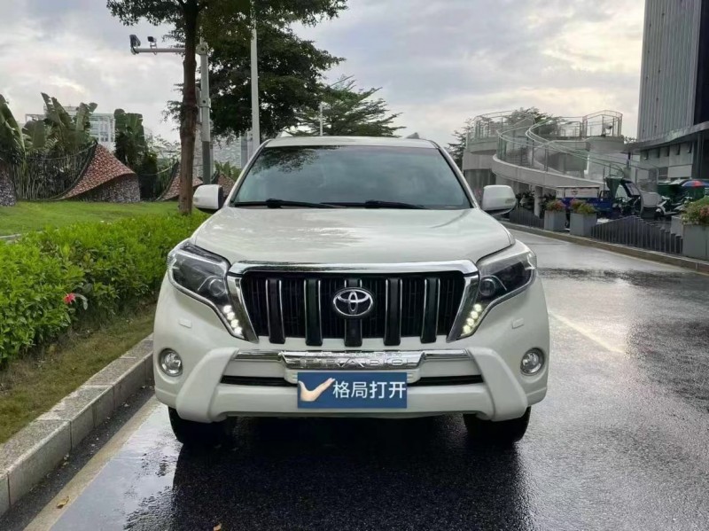 深圳14年丰田普拉多1