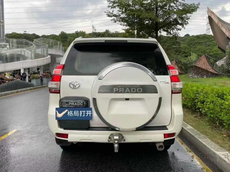 深圳14年丰田普拉多9