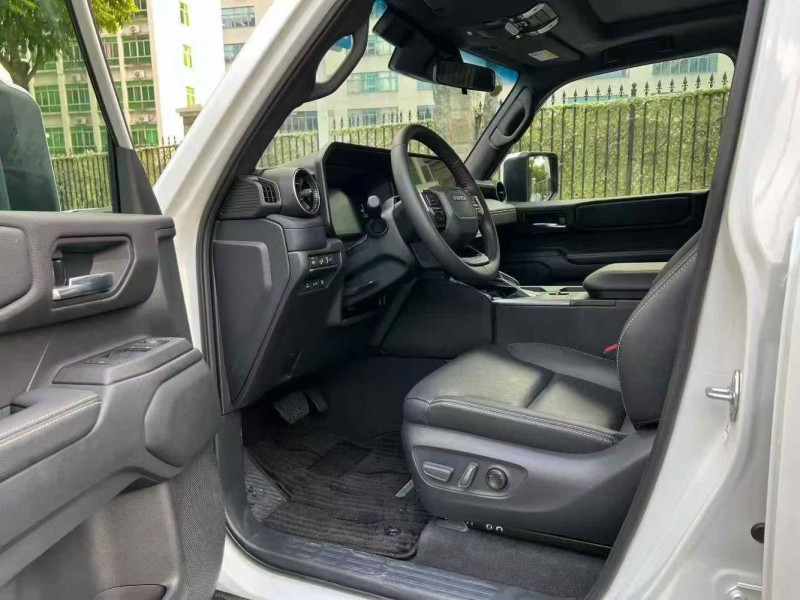 深圳25年丰田普拉多4