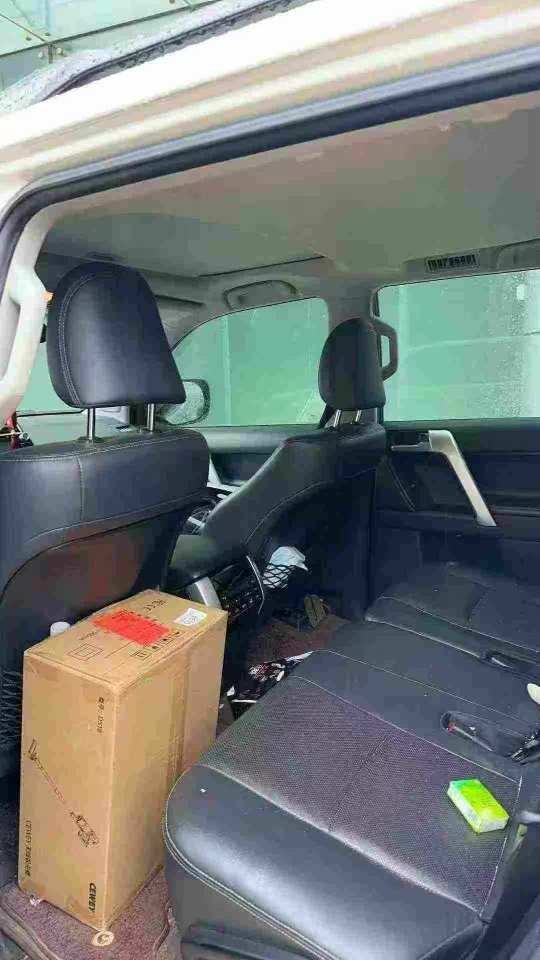 济南20年丰田普拉多3