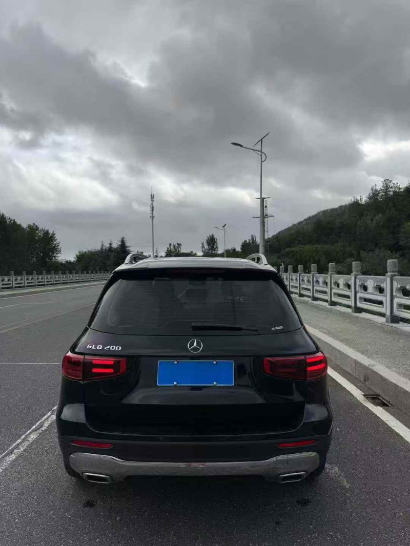 枣庄23年奔驰GLB9