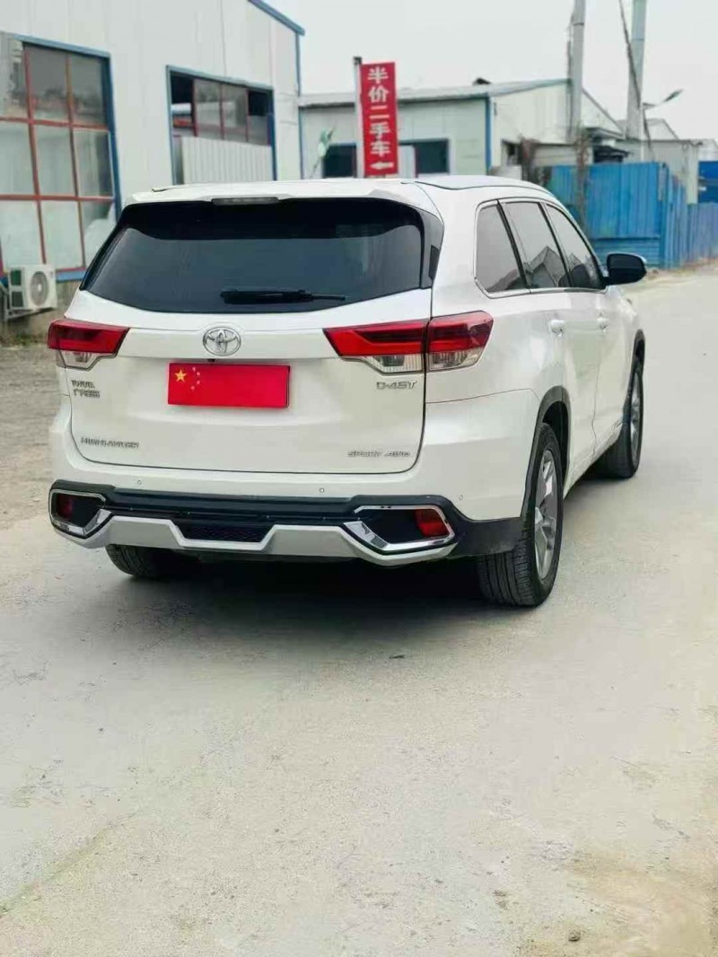 郑州19年丰田汉兰达3