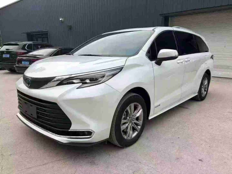 徐州24年丰田塞纳3