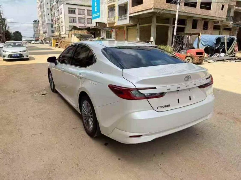 贵港24年丰田凯美瑞7