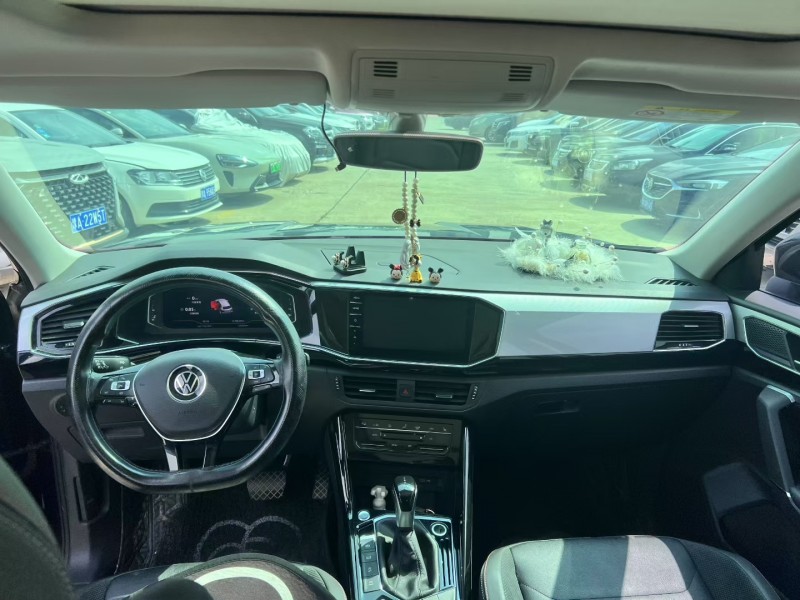 郑州21年大众探岳8