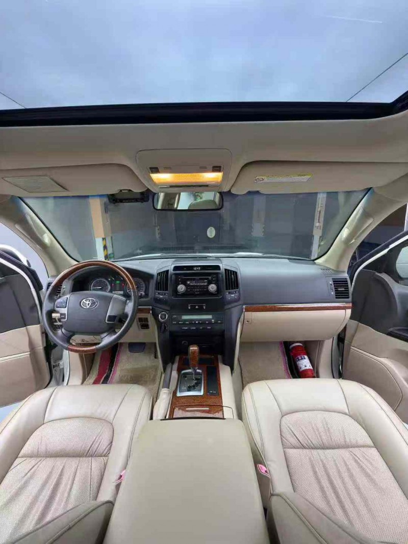 惠州13年丰田兰德酷路泽5