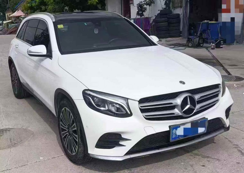 东营19年奔驰GLC3