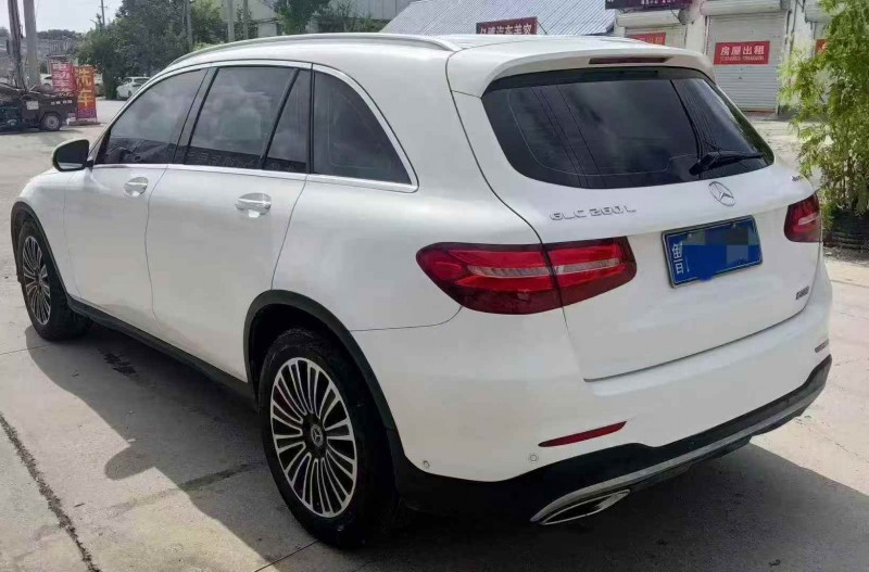 东营19年奔驰GLC7