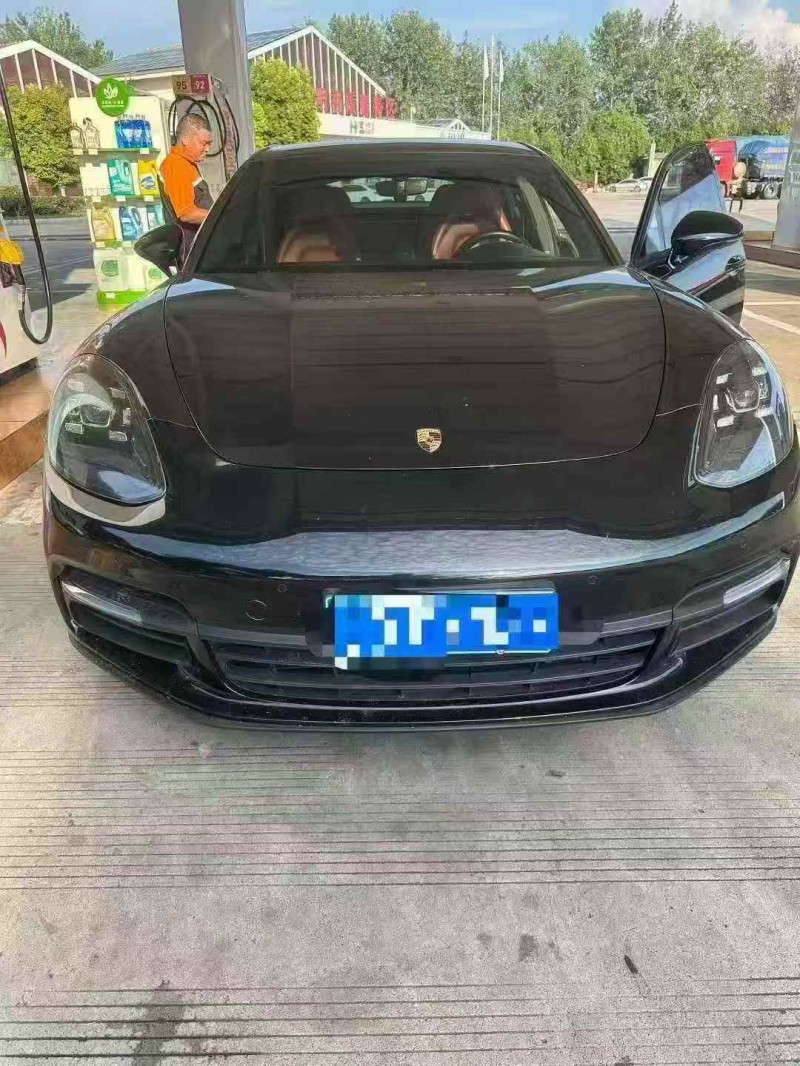 蚌埠18年保时捷帕拉梅拉1