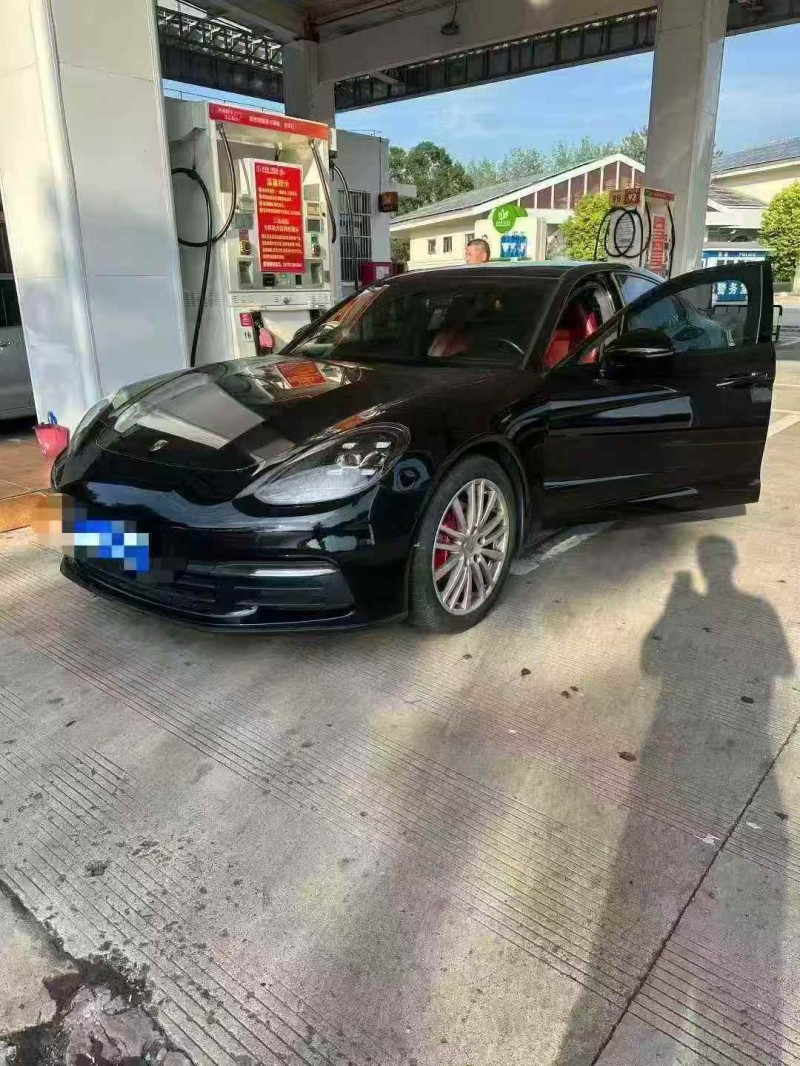 蚌埠18年保时捷帕拉梅拉2