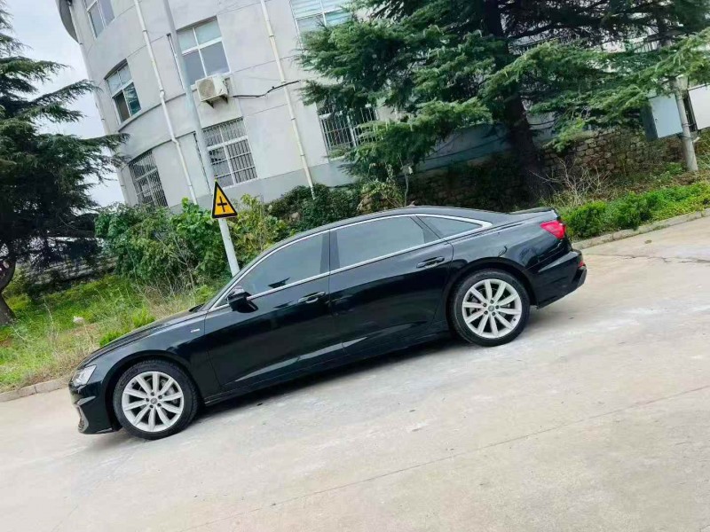青岛21年奥迪A6L3