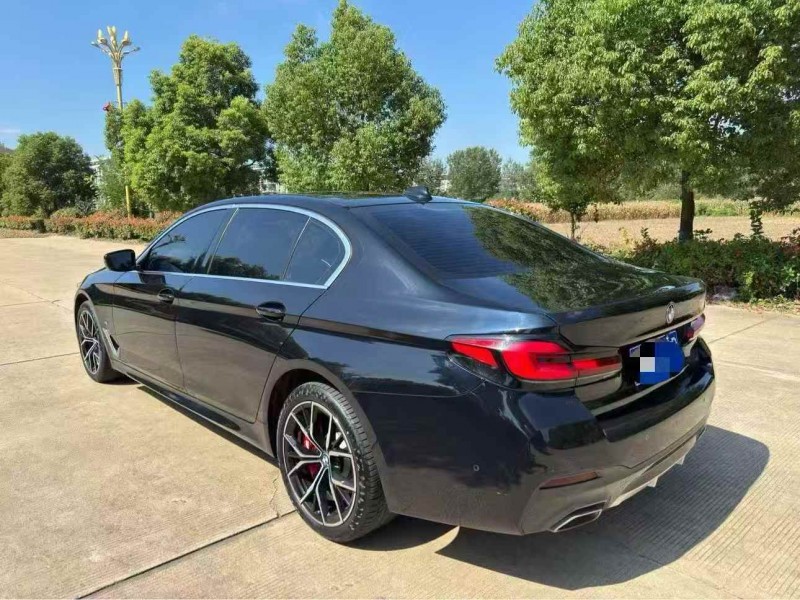 苏州23年宝马5系8