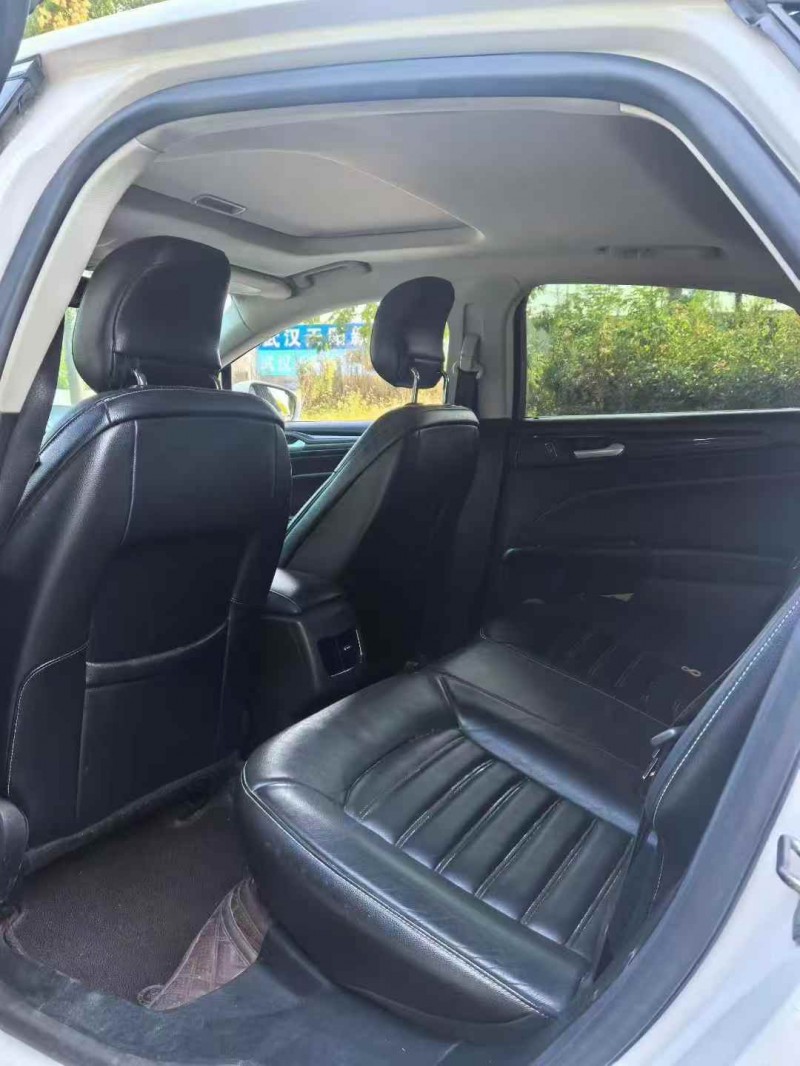 宜昌17年福特蒙迪欧6