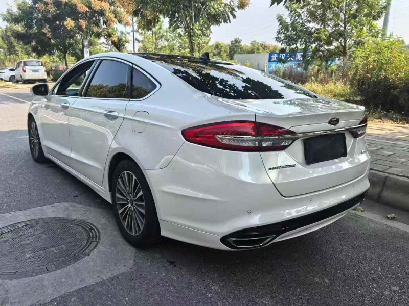 宜昌17年福特蒙迪欧7