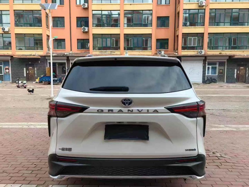 鸡西24年丰田格瑞维亚8