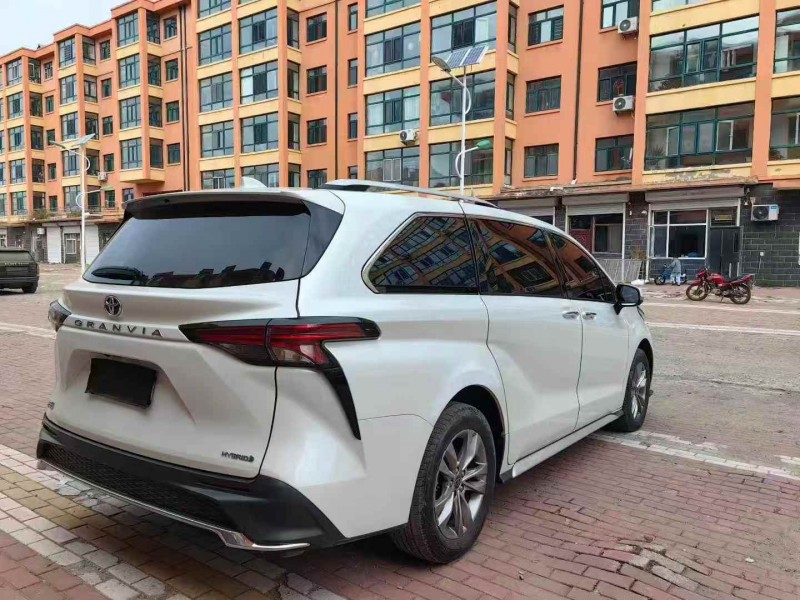 鸡西24年丰田格瑞维亚9