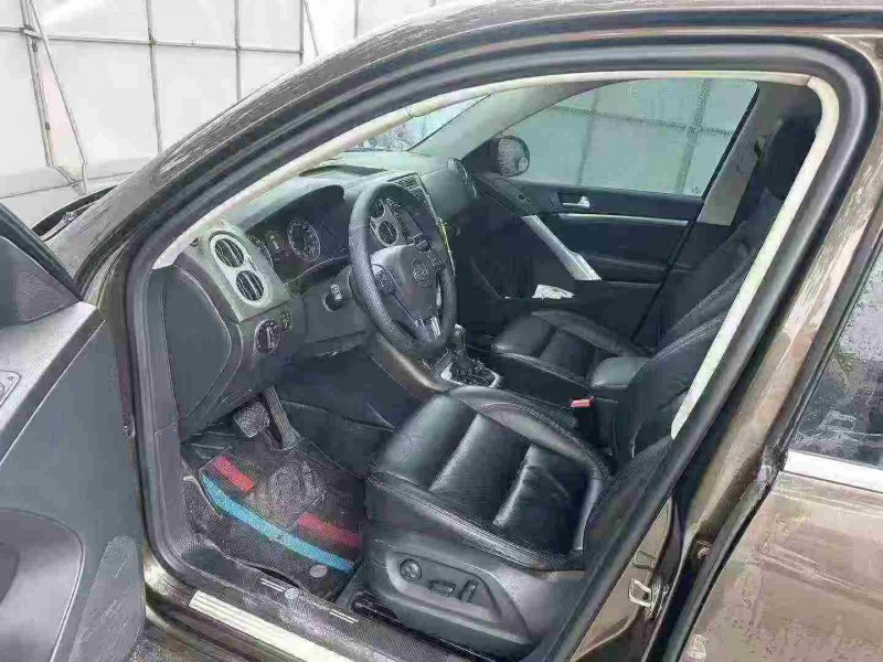 青岛14年大众途观5