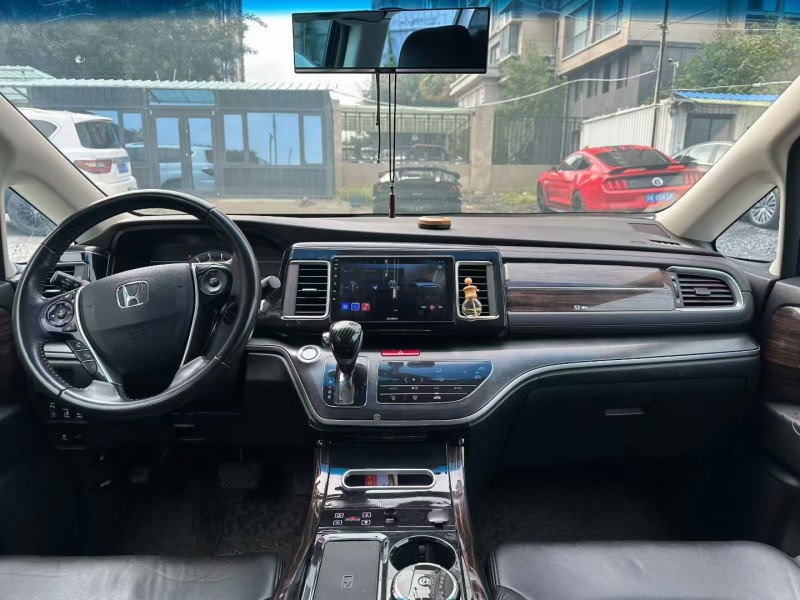 焦作18年本田艾力绅5