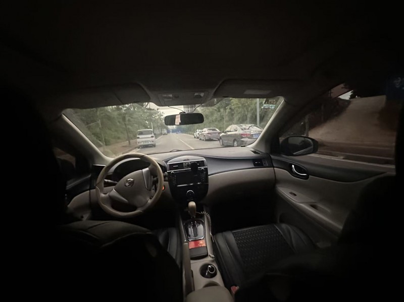 南宁12年日产骐达4