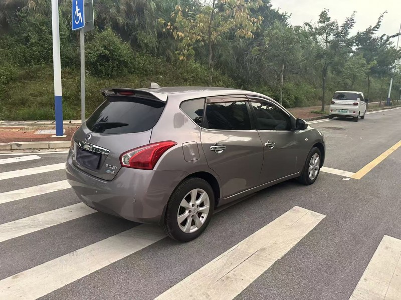 南宁12年日产骐达7